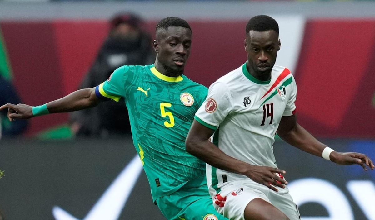 تغلّبَ المنتخب السنغالي على نظيره السوداني (3-1).