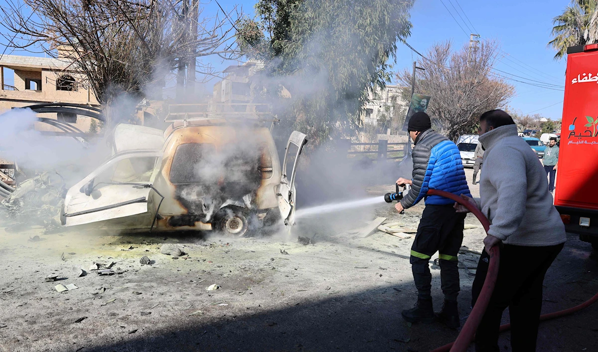 سيارة استهدفها العدو الإسرائيلي في الخيام الجنوبية، أول من أمس (أ ف ب)
