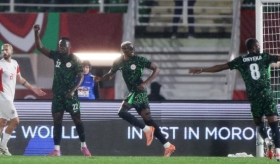 فازَ منتخب نيجيريا على نظيره الموزمبيقي (4-0).