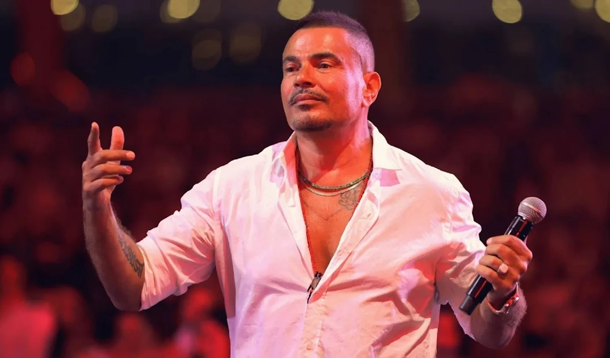 عمرو دياب أول الواصلين إلى حفلات الصيف