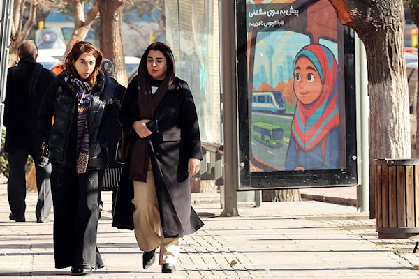 أثبتت التجربة أن أيّ مساحة من الغضب الشعبي تصبح هدفاً لجماعات تسعى إلى الاستثمار في الأجواء الملتهبة (أ ف ب)
