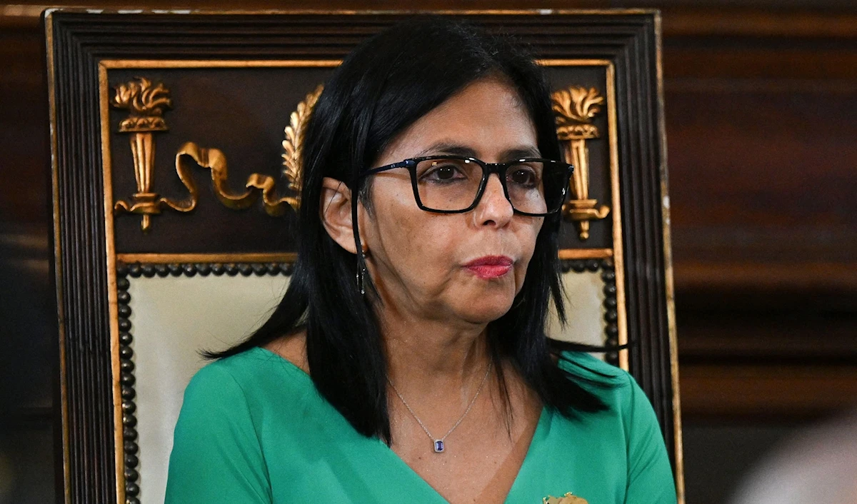 قوبل تولّي رودريغز السلطة بتفاؤل حذر من قِبل بعض قادة الصناعة (أ ف ب)