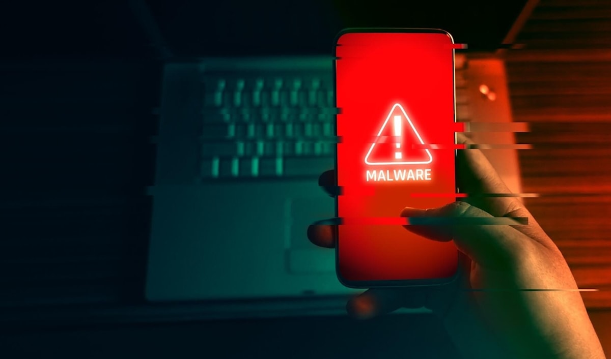 كيف تحمي جهاز «آيفون» أو «أندرويد» من برامج التجسّس