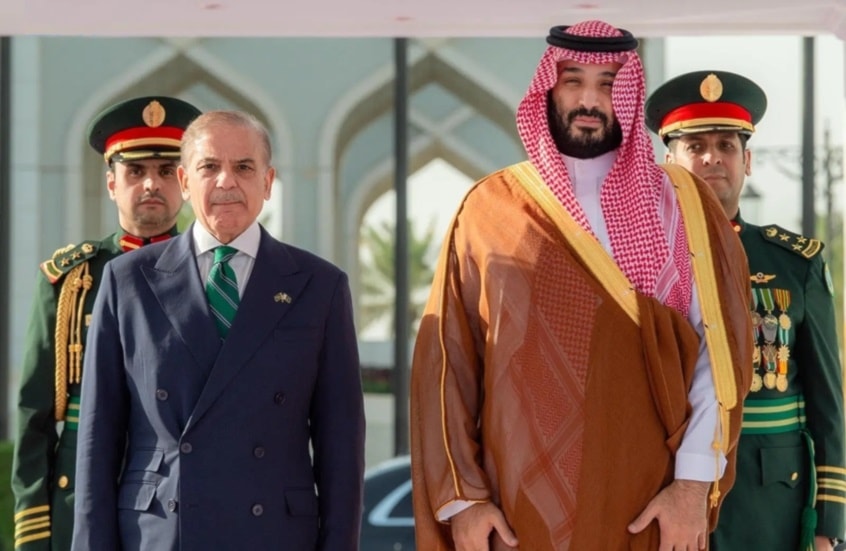 ينص اتفاق الدفاع المشترك على أن أي اعتداء على أحد البلدين يُعد اعتداءً على كليهما (من الويب)