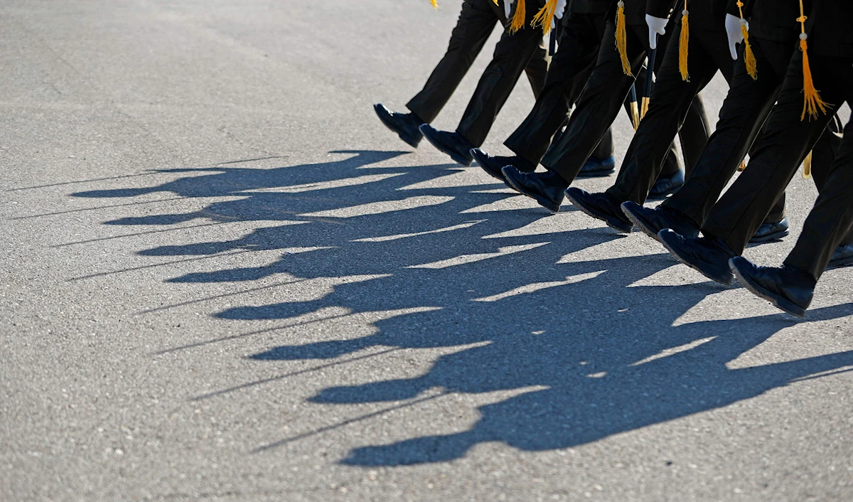 عرض عسكري أقيم في بغداد لمناسبة الذكرى 105 لتأسيس الجيش العراقي (أ ف ب)