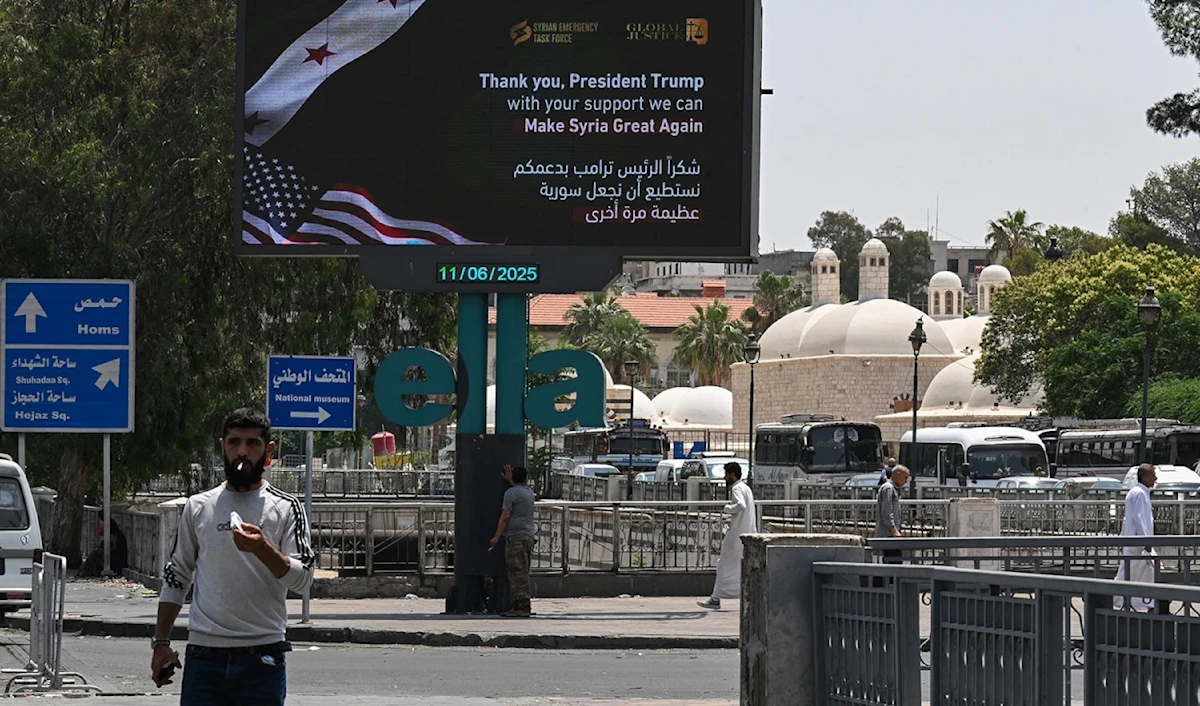 يثير الانفتاح الخارجي مخاوف لدى بعض الأوساط (أ ف ب)