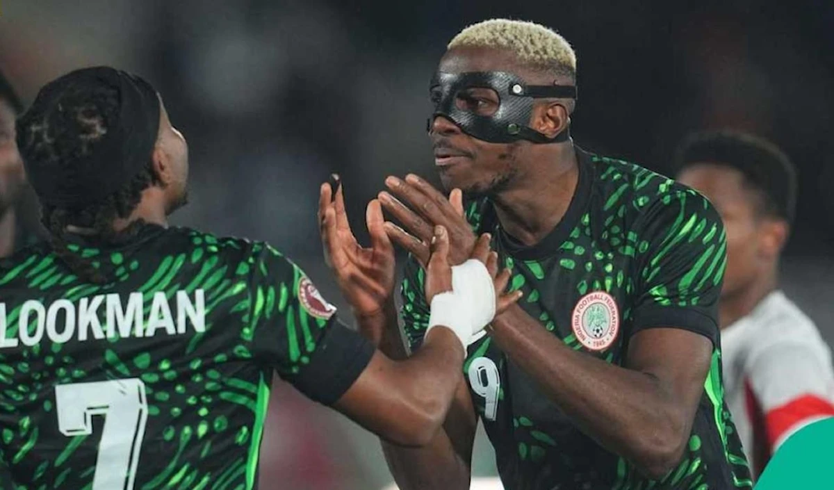 طلبَ أوسيمين استبداله خلال مباراة نيجيريا أمام موزمبيق عقب مشادة كلامية حادة مع لوكمان أثناء مجريات اللعب