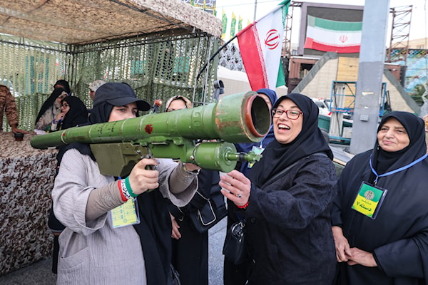 يمكن قراءة الاستعدادات الإيرانية باعتبارها محاولة لمنع الهجوم، أو تحسين القدرة على الصمود أمامه (أ ف ب)