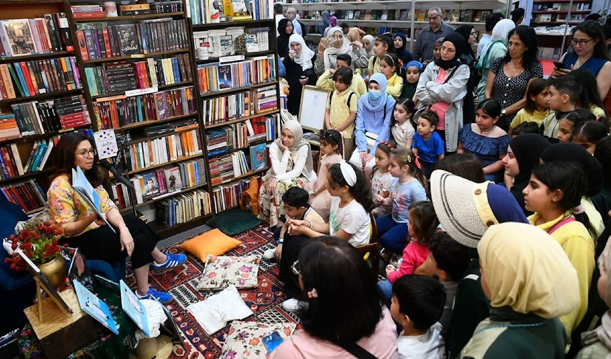 عميد المعارض العربية يطوي صفحة الانقسام: الكتاب يعود إلى قلب بيروت!