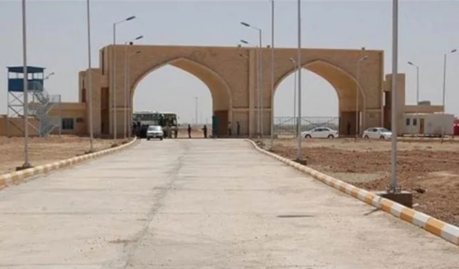إغلاق المنافذ مع إيران قد يغيّر شكل التجارة التي يعتمد عليها العراق (من الويب)