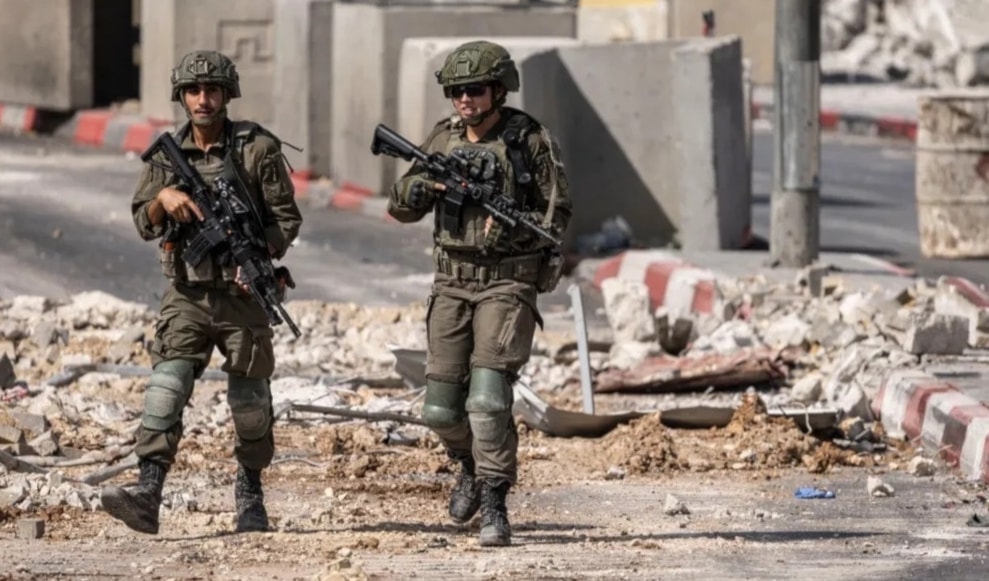 لا تبدو العملية في الخليل التي حوّلت المحافظة إلى «سجن كبير» قريبة من نهايتها (أ ف ب)