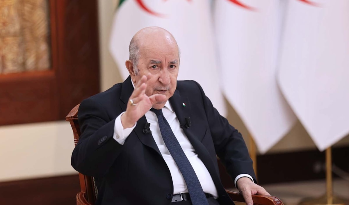 تبون: الجزائر أرض طاهرة ضحى من أجلها ملايين الشهداء، وليس لي الحق في بيعها لأحد. (من الويب)