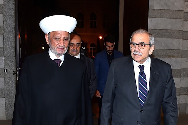 (رئاسة الحكومة)