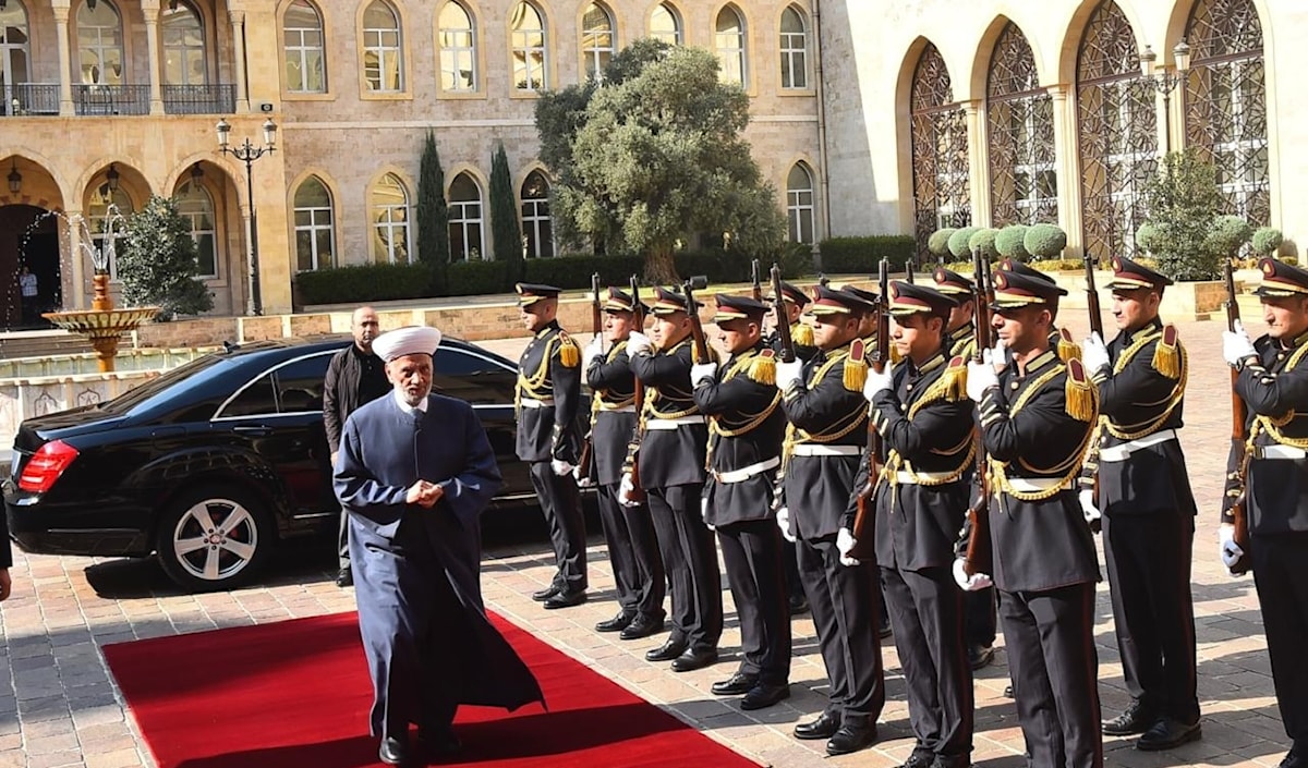 (رئاسة الحكومة)