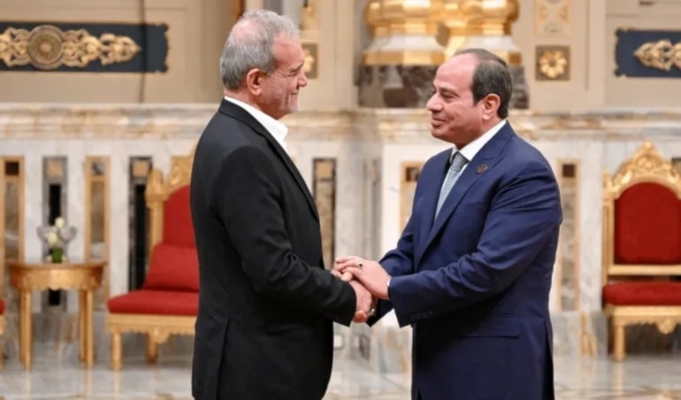 شدّد السيسي على أن «الحلول الدبلوماسية» تمثّل «الخيار الوحيد والأمثل» (من الويب)