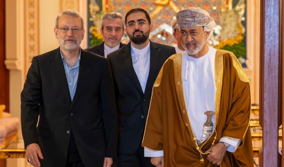 اللقاء الذي جمع لاريجاني بسلطان عُمان استمرّ 3 ساعات (من الويب)