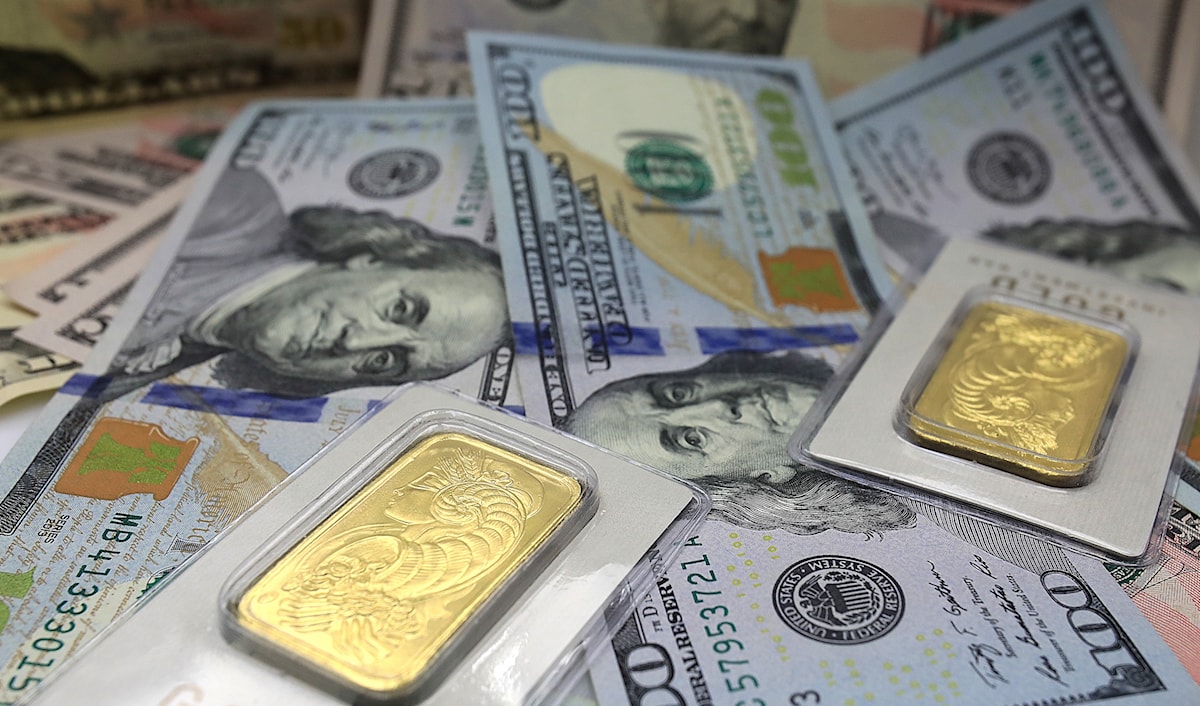 مع تراجع الدولار تراجع الذهب لكنه ظل متماسكاً فوق 5000$ للأوقية (هيثم الموسوي)