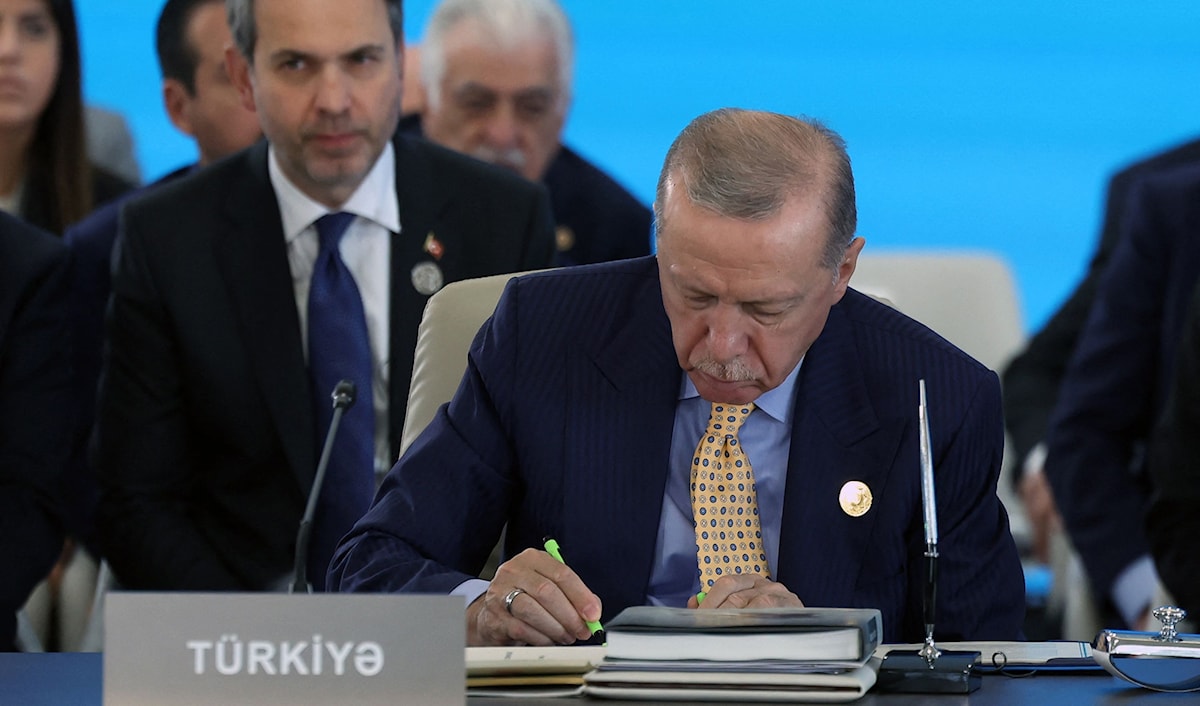 قال أردوغان إن الوقت حان لتُصرف ثروات سوريا على رفاه شعبها (أ ف ب)