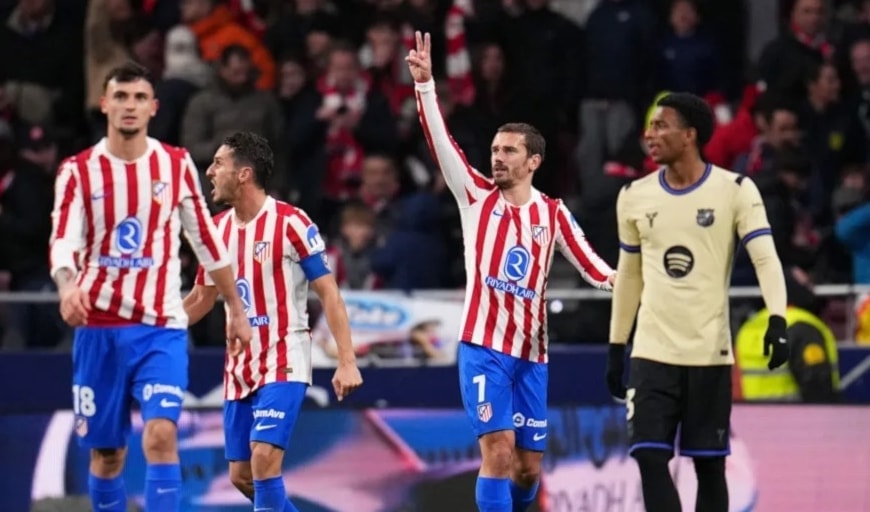 وضعَ أتليتيكو مدريد قدماً في النهائي بعدما حققَ رقماً تاريخياً بإحرازه 4 أهداف في الشوط الأول أمام ضيفه برشلونة.