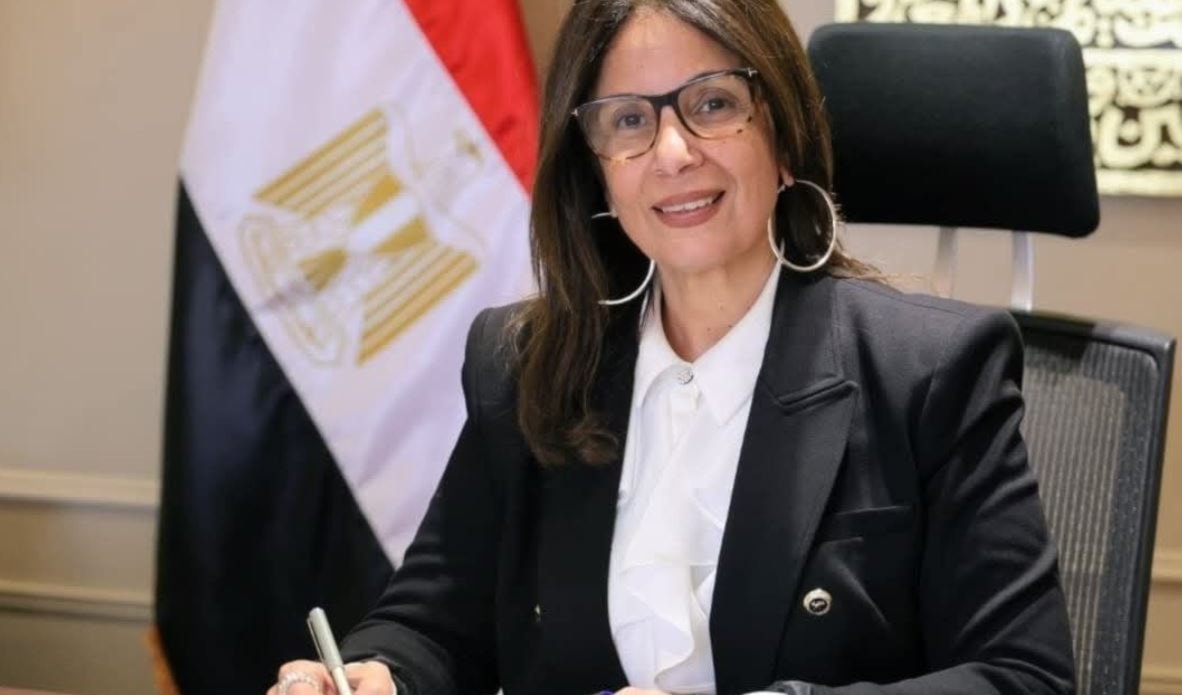 شغلت زكي سابقاً منصب رئاسة هيئة المتحف المصري الكبير.