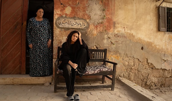 هند صبري وميمي جمال في «منّاعة»