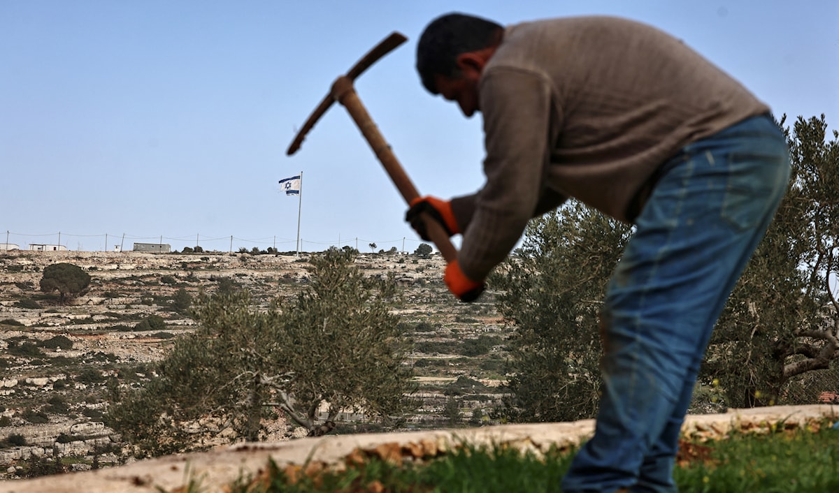 شهدت سنوات «أوسلو» تعزيز الاحتلال للاستيطان (أ ف ب)