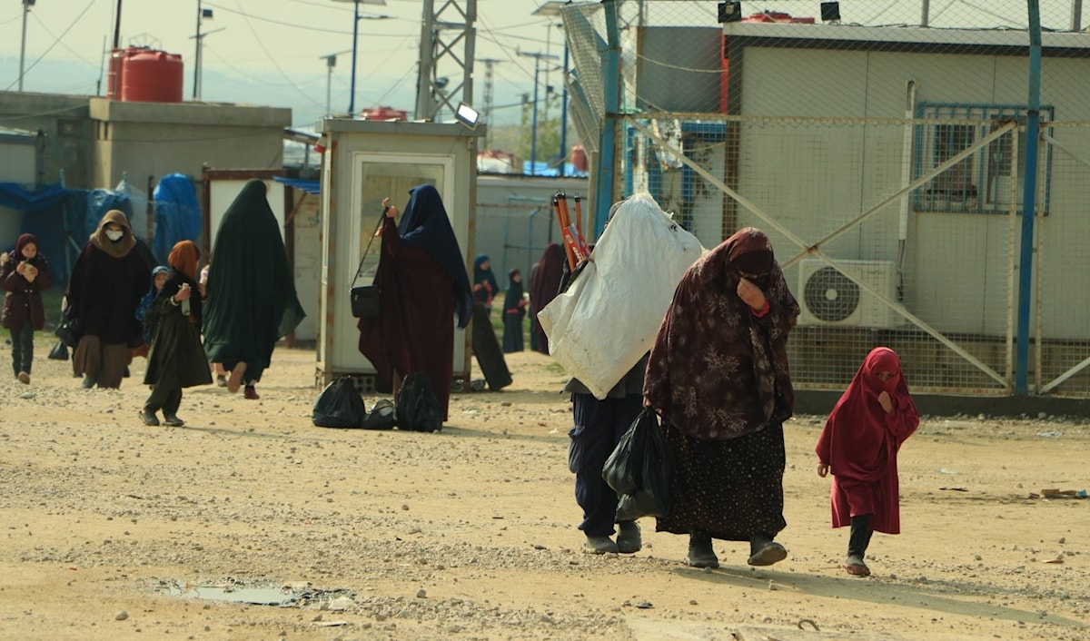 يوجد أكثر من ألفي شخص من 40 جنسية مختلفة في مخيم روج (من الويب)