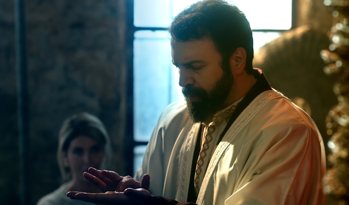 هل «مولانا» إيراني؟