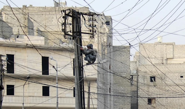 يبدو أن قدر السوريون وسوريا هو تقنين الكهرباء بشكل طوعي أو إلزامي (من الويب)