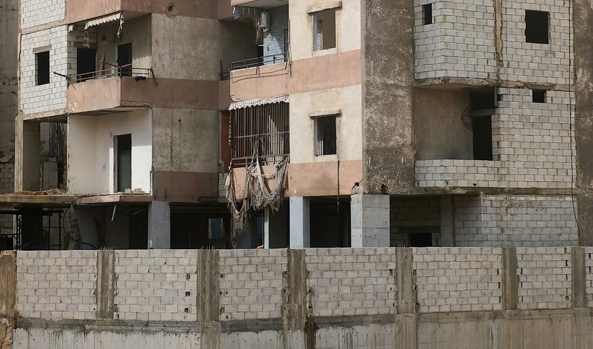 إعادة ترميم أبنية متضررة في محلّة المريجة في الضاحية الجنوبية (من الويب)