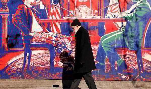 تُدار معركة في إسرائيل حول تفسير نوايا واشنطن، وحول تأطير المفاوضات الأميركية - الإيرانية الجارية (أ ف ب)