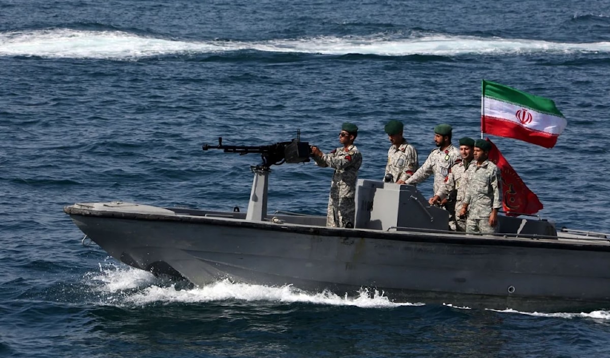 لا تملك البحرية الإيرانية قدرات دفاعية عالية في مواجهة الهجمات الجوية أو الصاروخية (أرشيف)