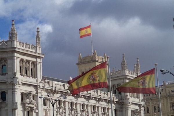 تشهد العلاقات بين مدريد وتل أبيب توتراً حاداً على عدة جبهات (من الويب)