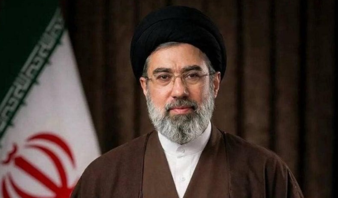 قائد الثورة الإسلامية في إيران السيّد مجتبى خامنئي (من الويب)