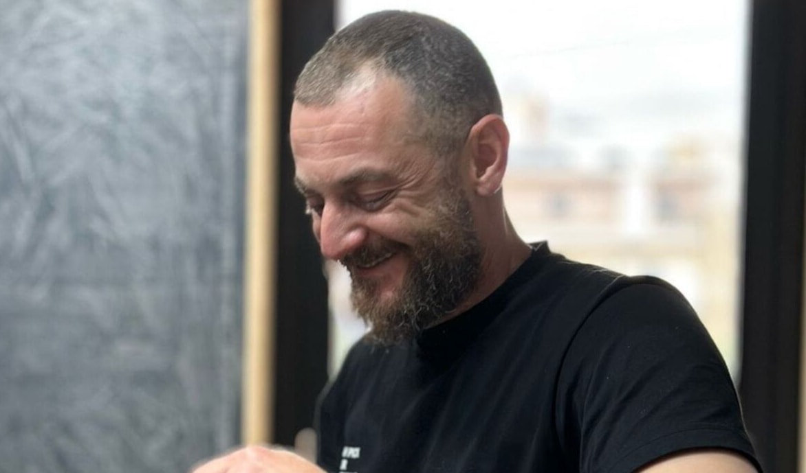 مغني الراب جعفر الطفار