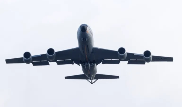 طائرة تزويد بالوقود من طراز «كيه سي-135» (من الويب)