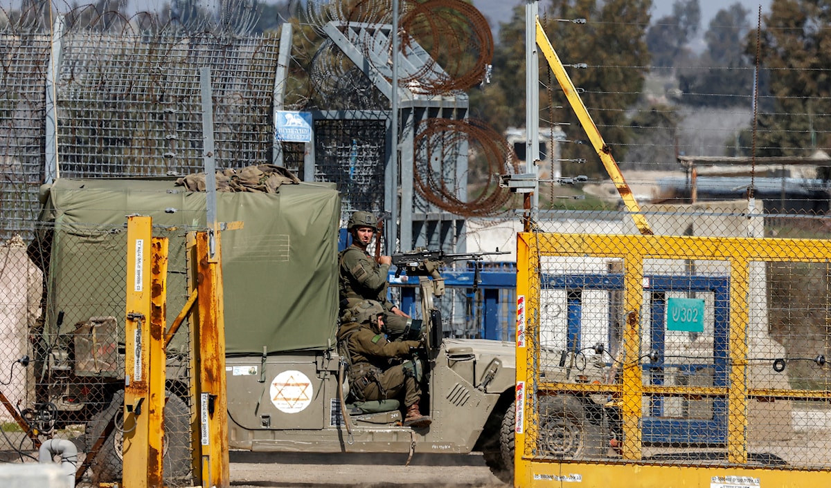 عمدت قوات الاحتلال إلى توقيف رعاة أغنام ونحّالين في حوض اليرموك (أ ف ب)