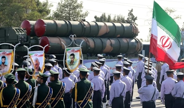 سيستهدف الحرس الثوري الإيراني المصانع الأميركية في المنطقة (من الويب)