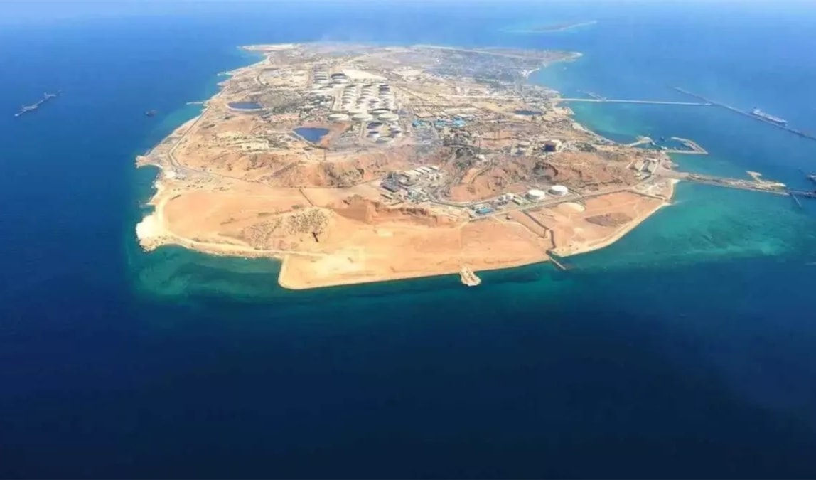 جزيرة خرج التي تصمد أمام التحديات منذ عشرات السنين (من الويب)