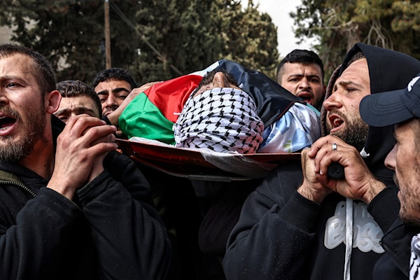 ترافقت هجمات المستوطنين مع تزايد استخدام الأسلحة النارية (أ ف ب)