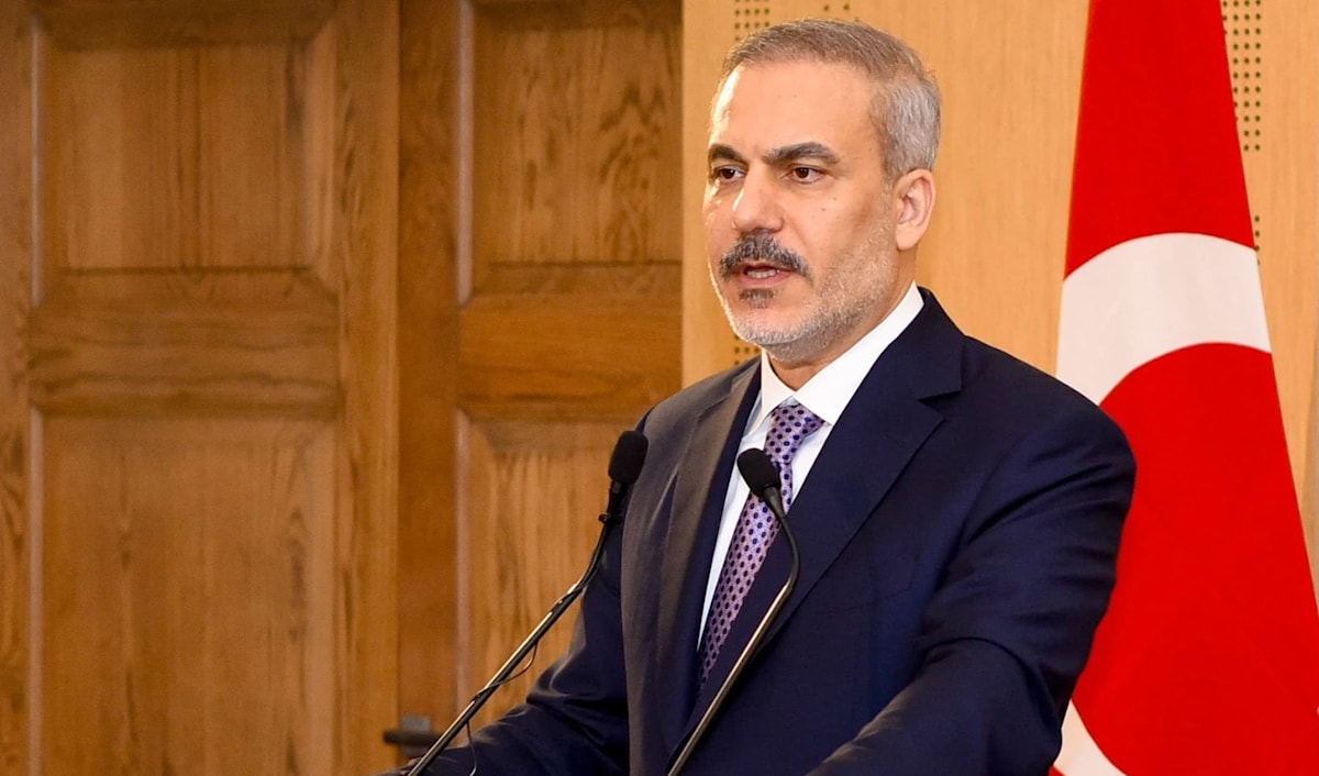 من المقرّر أن يبدأ فيدان جولة في المنطقة غداً (من الويب)