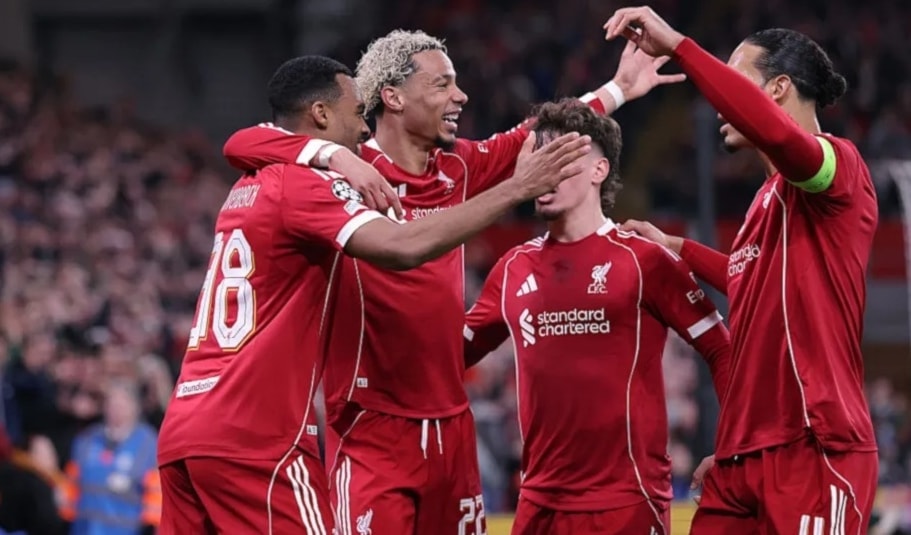 هزمَ ليفربول ضيفه غلطة سراي 4-0 في إياب دور الـ16 لدوري أبطال أوروبا.