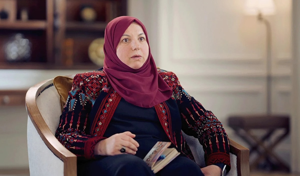 كان لافتاً غياب الصحافية المتخصصة في الشؤون الإيرانية فاطمة الصمادي عن شاشة «الجزيرة»