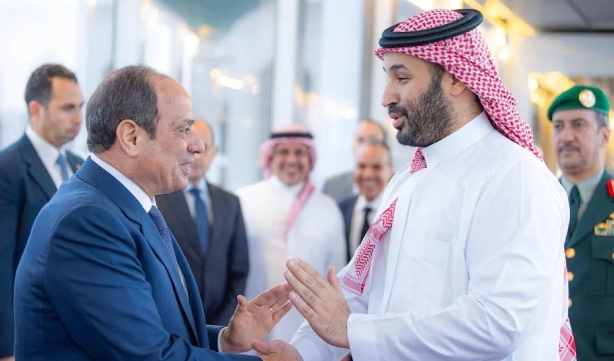 أكد السيسي جاهزية الجيش المصري لدعم القوات الخليجية عند الحاجة (واس)