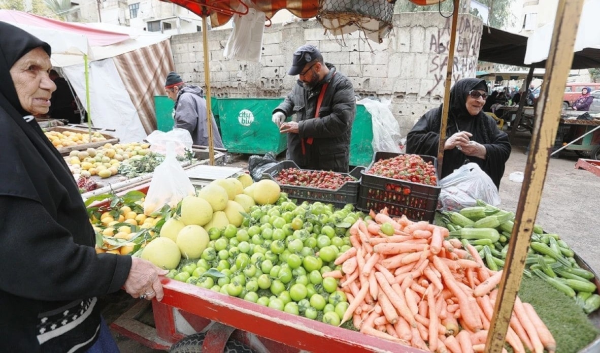 استغرب «اللقاء» الارتفاع المفاجئ في أسعار المحروقات متسائلاً عن أسباب هذا التفلت. (مروان بوحيدر)