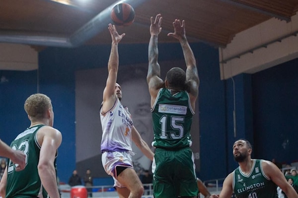 اعلن الاتحاد اللبناني لكرة السلة التزامه بقرار الوزارة بتجميد النشاط (سركيس يرتسيان)