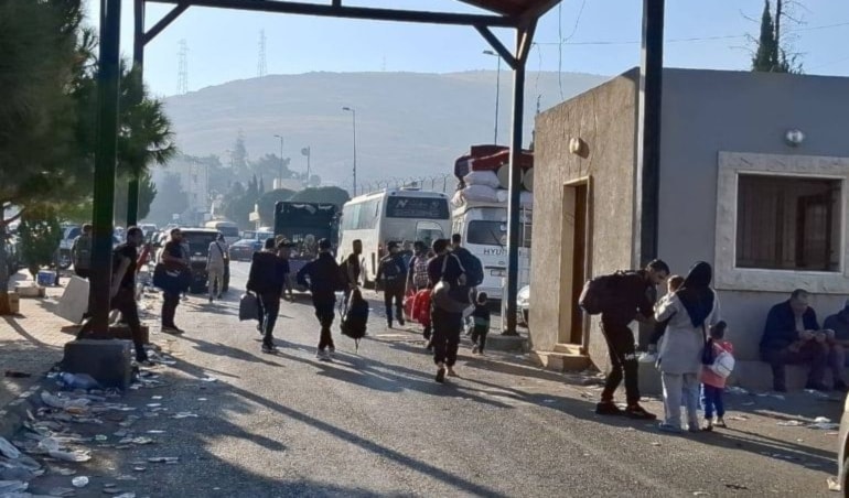 الاكتظاظ دفع جمارك البلدين إلى فتح المعابر من «دون تختيم» (من الويب)