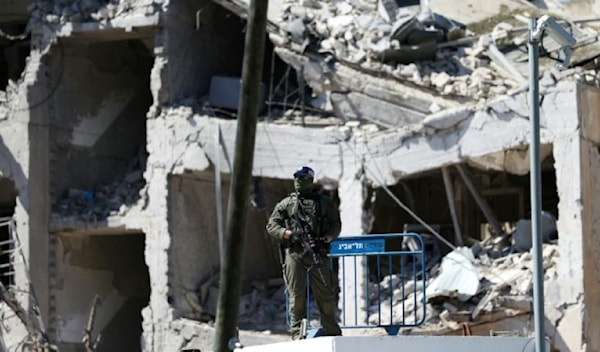 تمثّل كلفة الدفاع الجوي أحد أبرز مصادر الاستنزاف المالي خلال الحرب (أ ف ب)