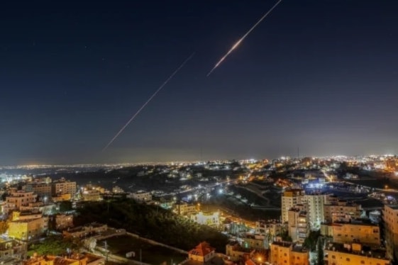 من الطبيعي أن يكون الفلسطينيون هم الأكثر وفاءً للتضحيات التي تقدّمها الجمهورية الإسلامية (من الويب)