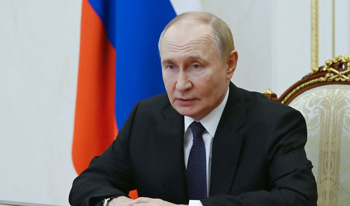 بوتين: نرفض استخدام القوة وسيلة لحل أي قضايا تتعلق بإيران (أ ف ب)